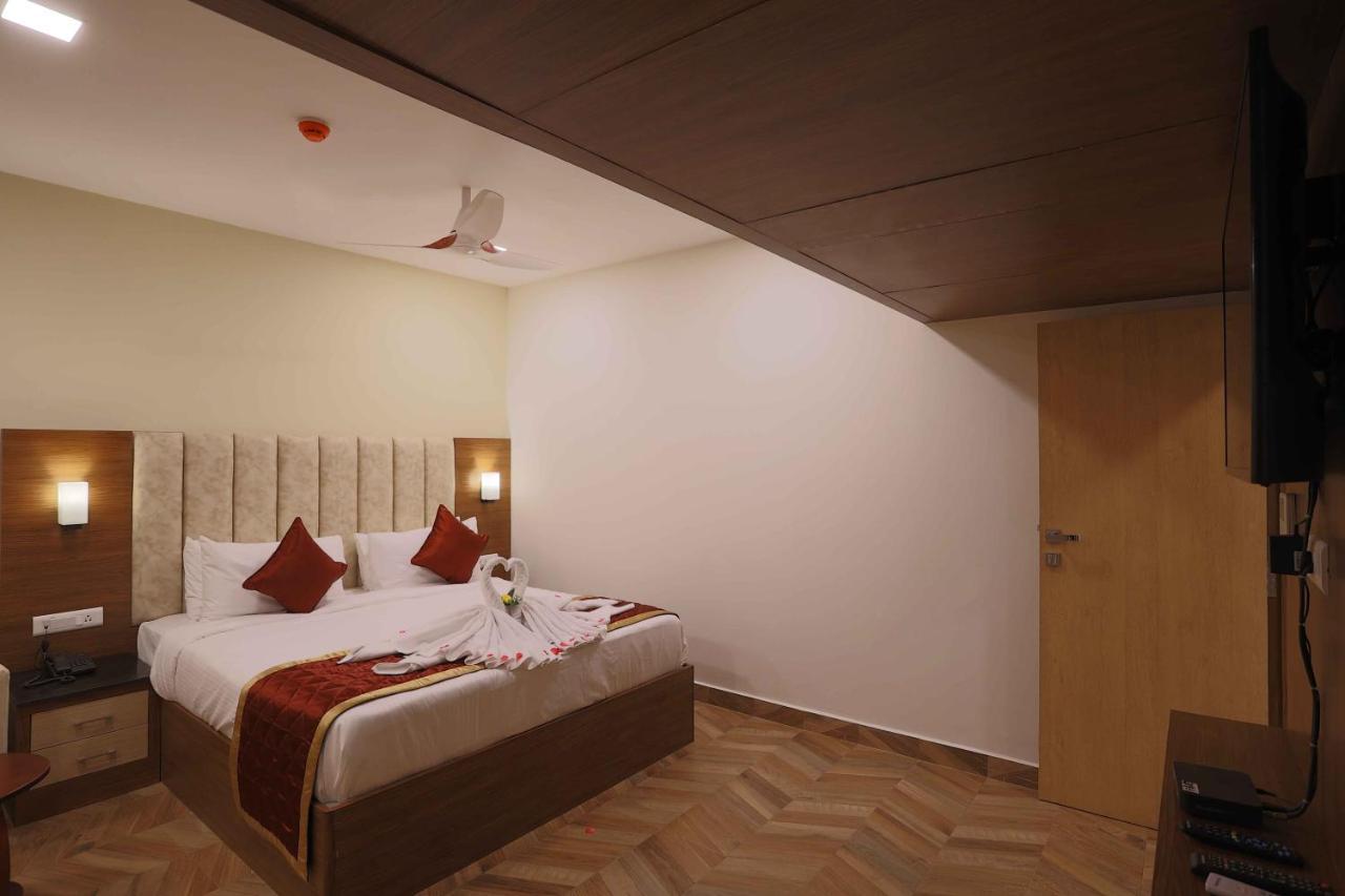 Hotel Bluemoon Tirunelveli Dış mekan fotoğraf