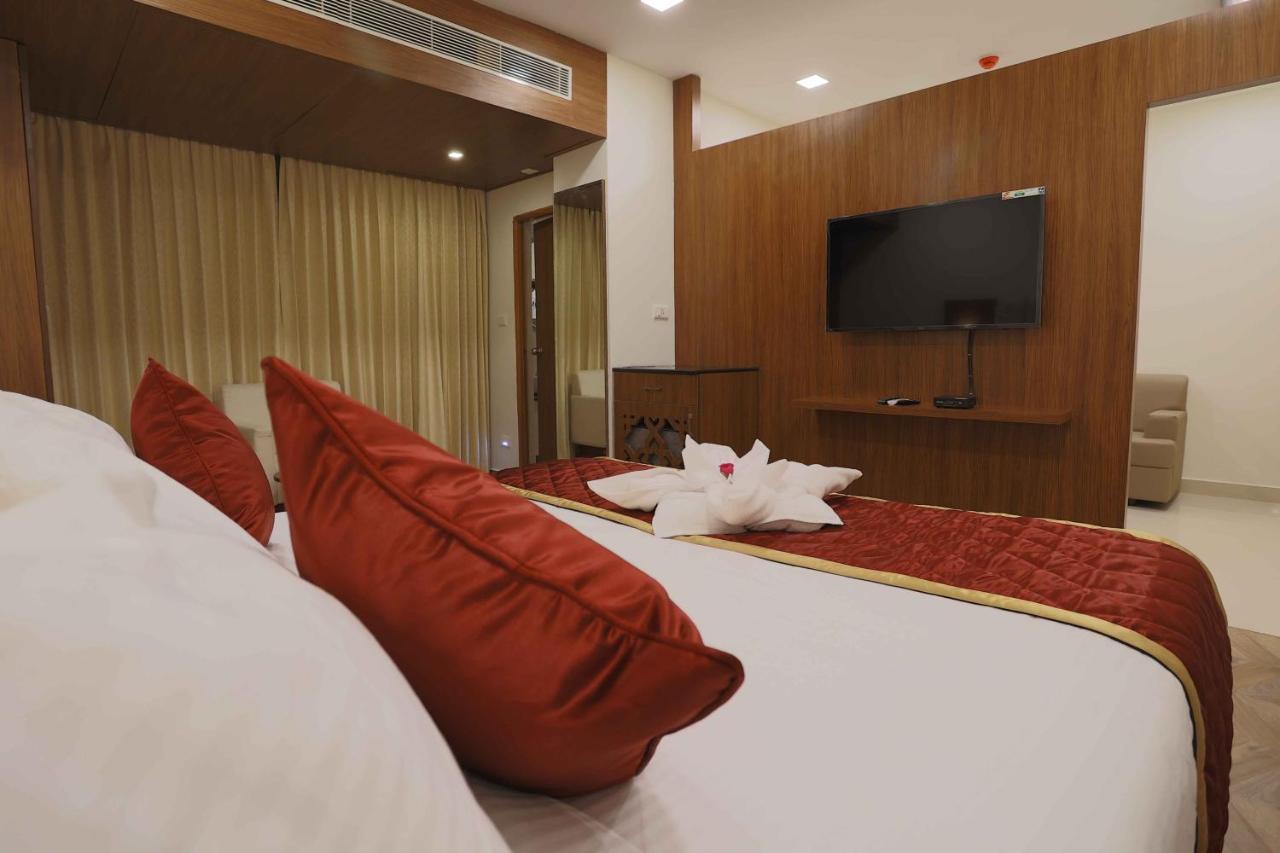 Hotel Bluemoon Tirunelveli Dış mekan fotoğraf