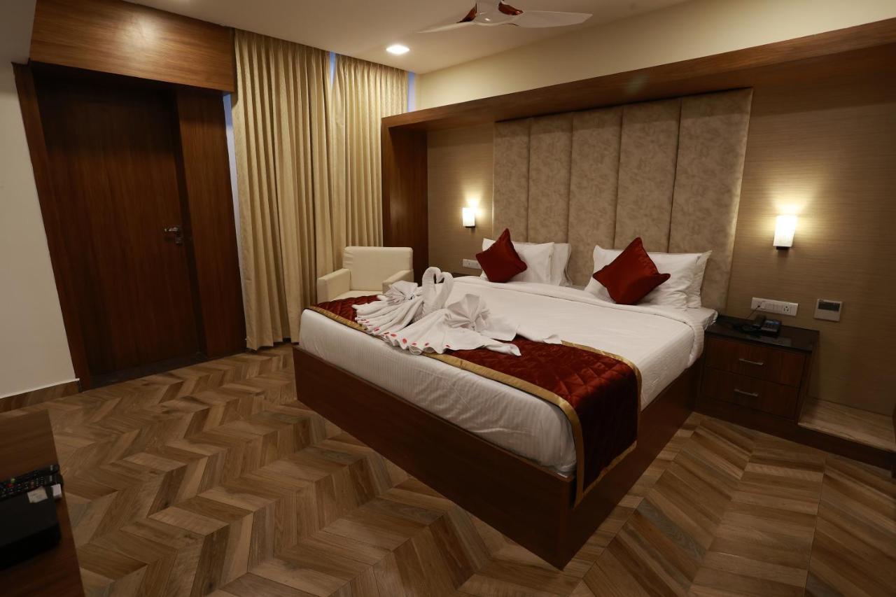 Hotel Bluemoon Tirunelveli Dış mekan fotoğraf